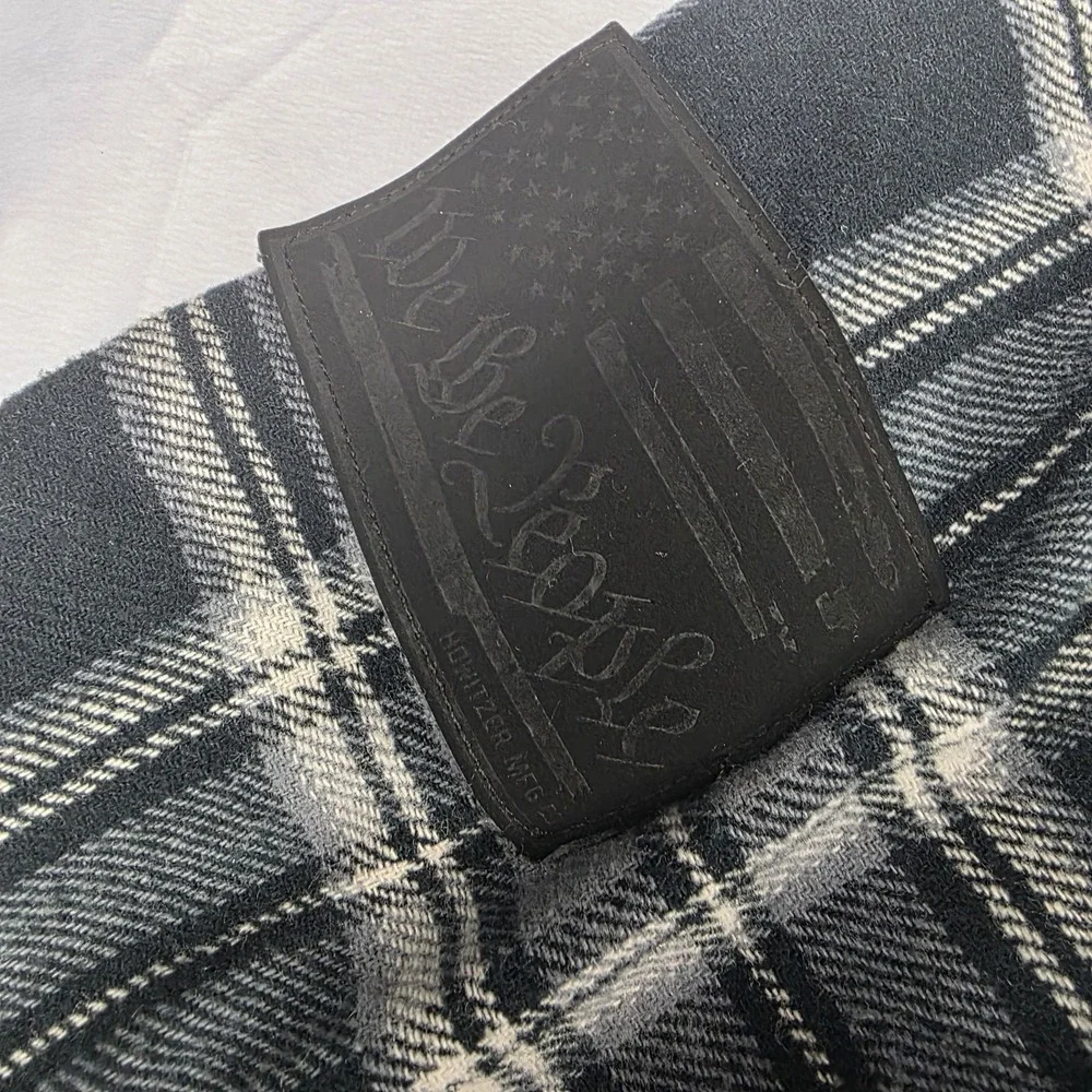 Howitzer Flannel Shirt Mens XL Black‎ Gray Plaid We The People Military Thick